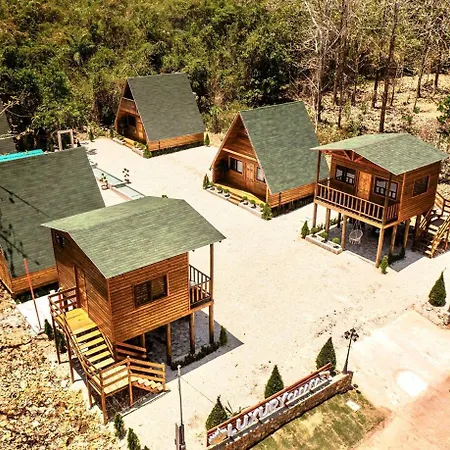 Complete Family Villa 6 Houses 10 Beds Ac